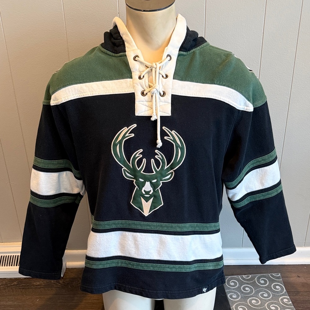 Z '47 Men's Small Black, Green & White Hockey Bucks Lace-Up Pullover Hoodie